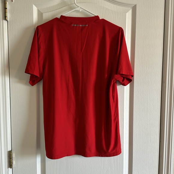 Men’s Small Red Under Armour Short Sleeve Shirt - Picture 4 of 4